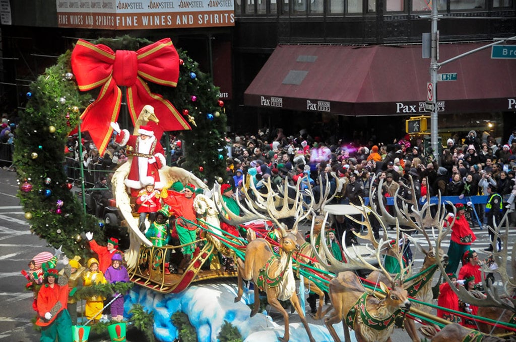 Santa_Claus_arrives.jpg
