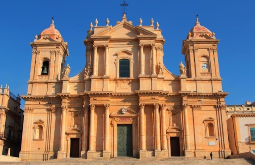 Cathédrale de noto SICILE.jpg