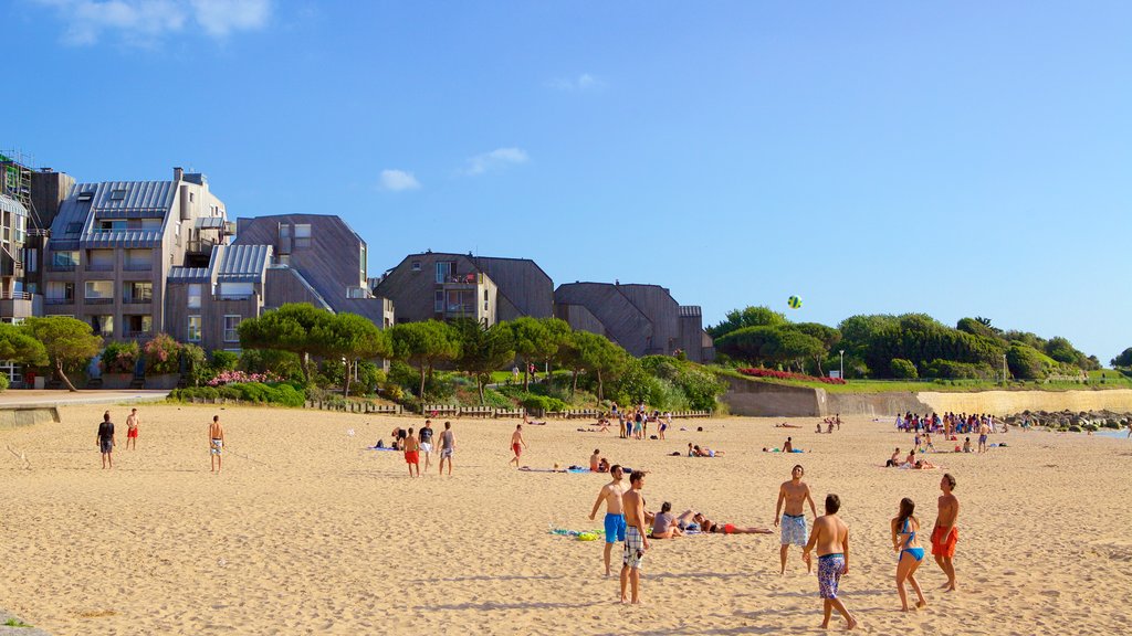 Playa de Minimes que incluye una playa