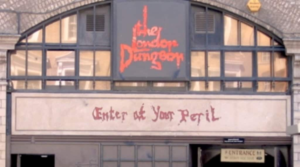 London Dungeon entrance (2)(1).jpg