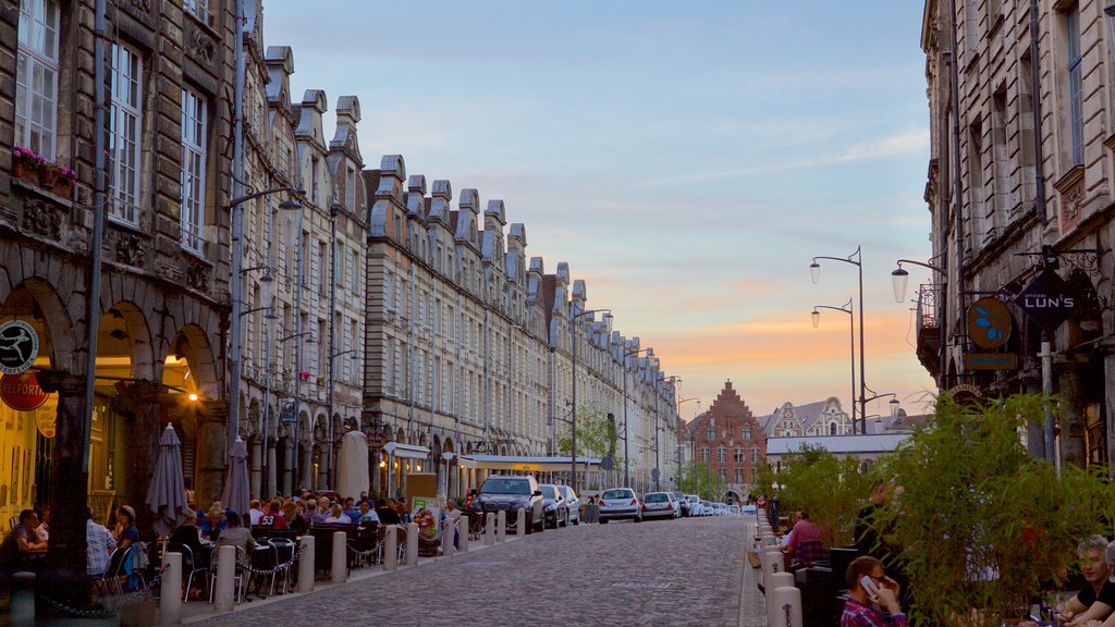 Grand Place featuring a city, street scenes and café lifestyle