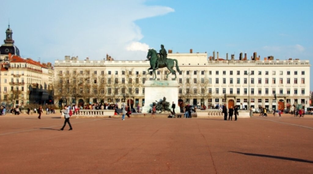 place_bellecour.jpg (1)