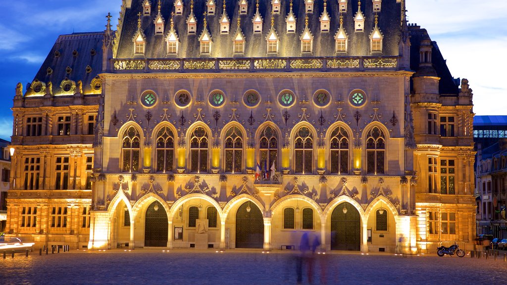 Place des Heros which includes night scenes, heritage architecture and heritage elements