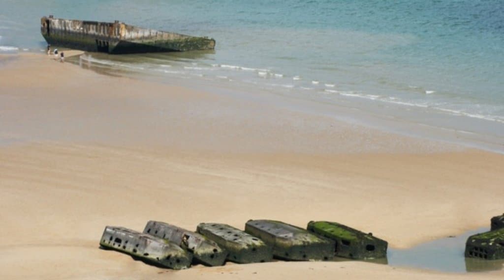 arromanches beach.jpg