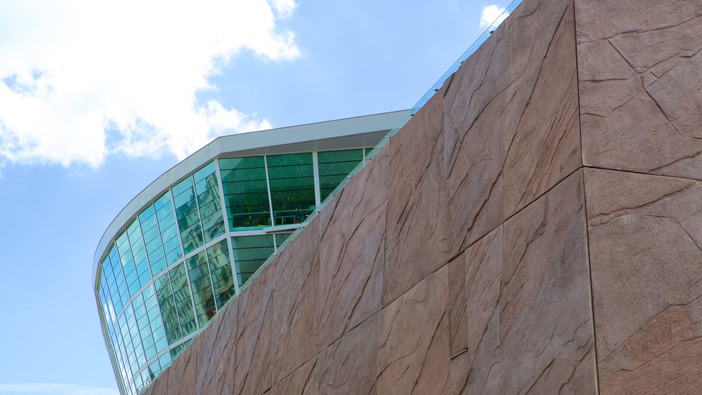 Espace des Sciences showing modern architecture