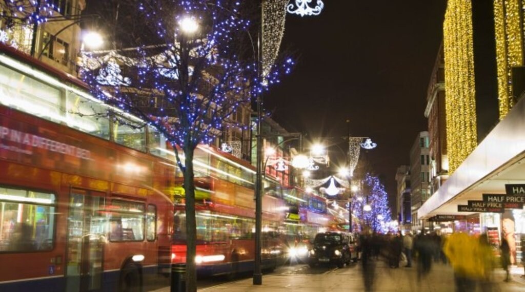 credit_alamy_oxford_street.jpg