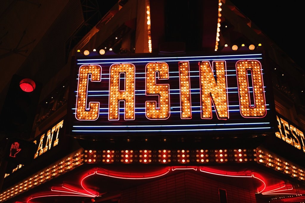 LasVegas_inthetraces of_casino_EDAM.jpg