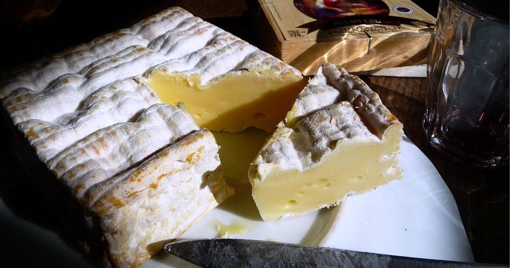 Fromage Normandie LAGRIC CC BY-SA 3.0.JPG