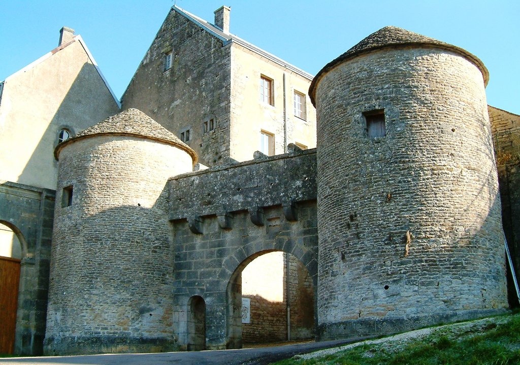 Flavigny-sur-Ozerain.JPG
