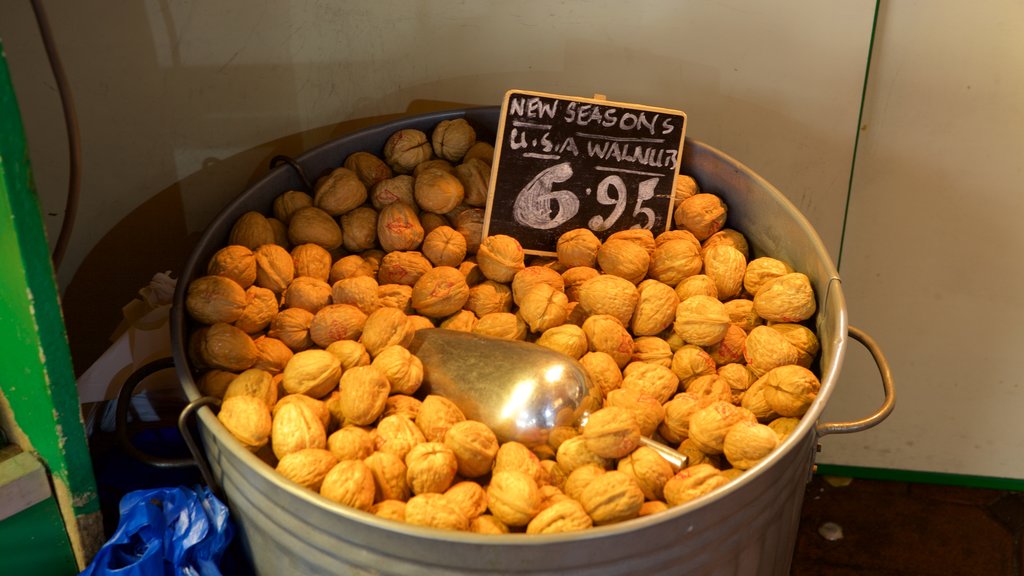 Overdekte markt toont eten