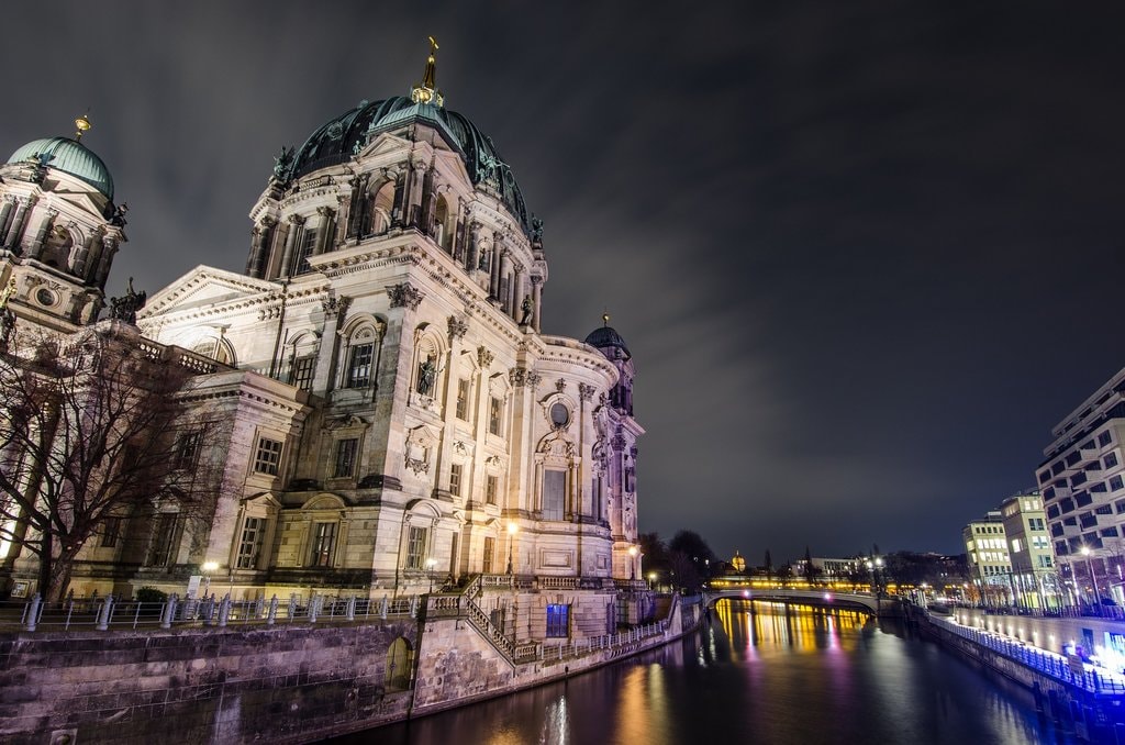 Berlin by night.jpg