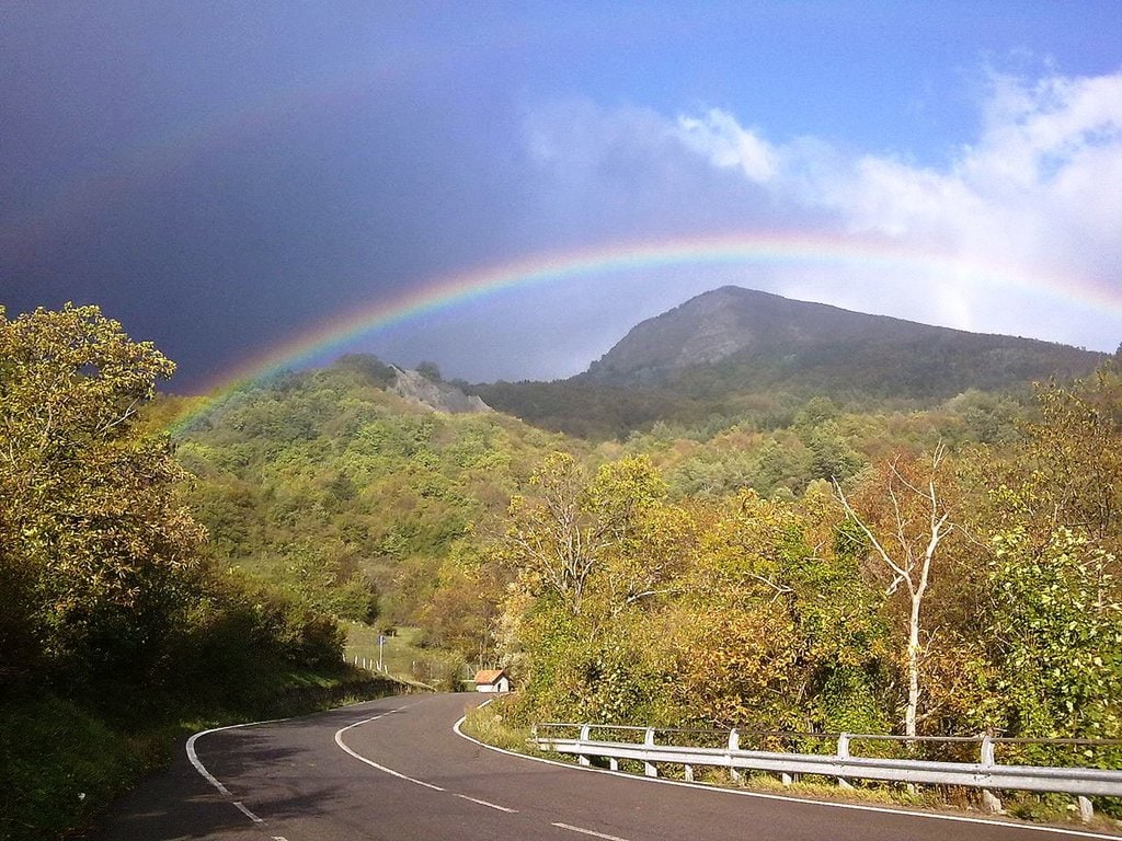 Toscane Mont Ventasso Lucare87 CC BY SA 3.0.jpg