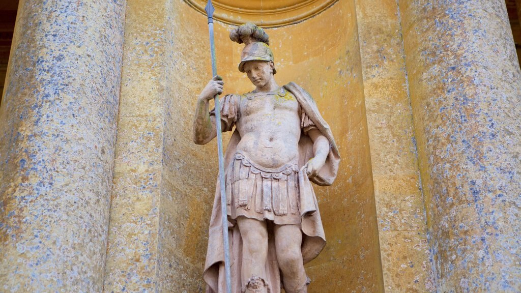 Blenheim Palace showing heritage elements and a statue or sculpture