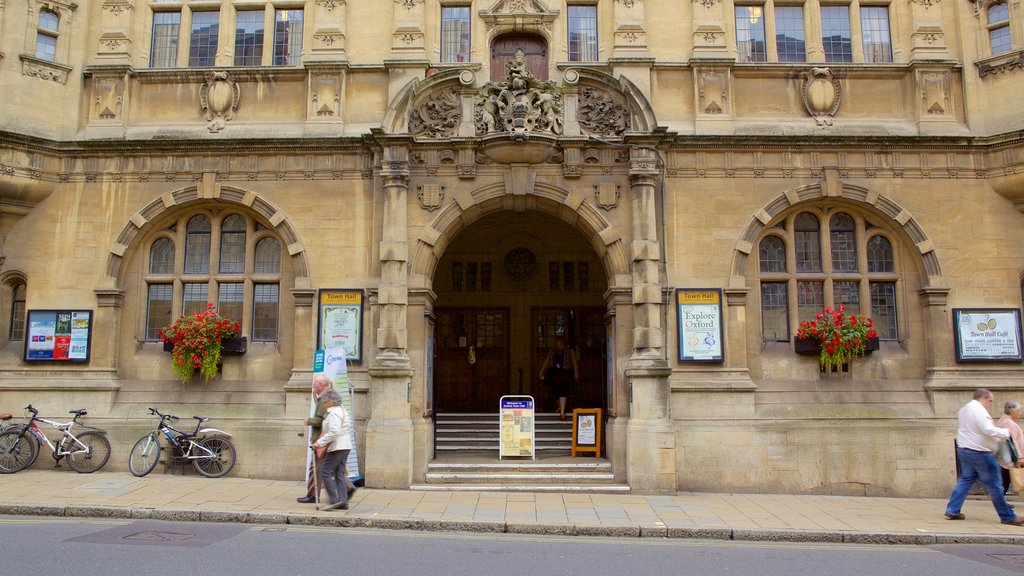 Oxford Town Hall que incluye patrimonio de arquitectura y elementos del patrimonio