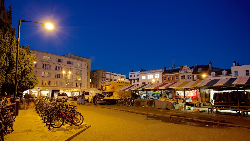 Cambridge Market Square showing markets and night scenes