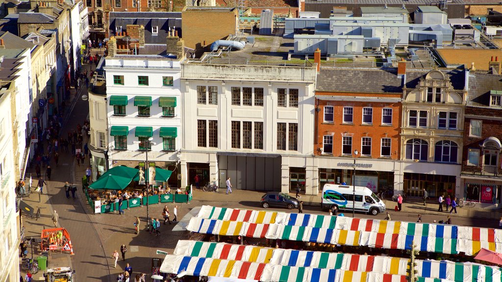 Cambridge Market Square showing markets and a square or plaza