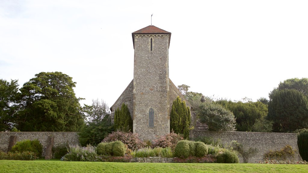 Preston Park featuring a garden and heritage elements