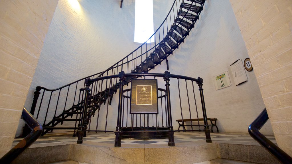 St. Augustine Lighthouse and Museum mostrando vista interna