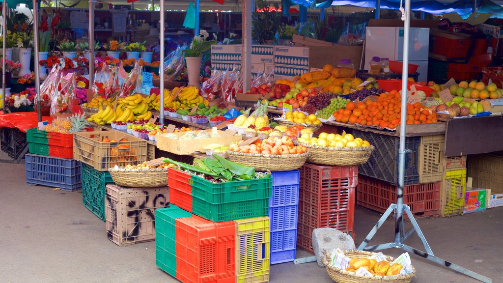 Reunion showing food and markets