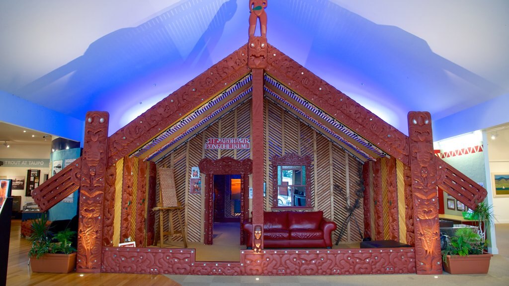 Lake Taupo Museum and Art Gallery caracterizando cultura nativa