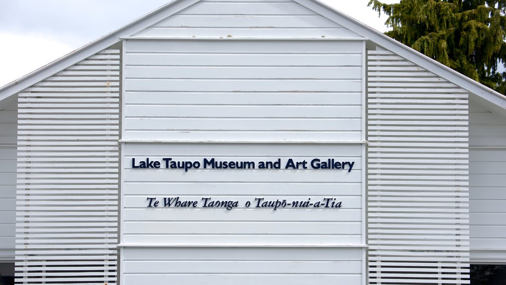 Museum dan Galeri Seni Lake Taupo