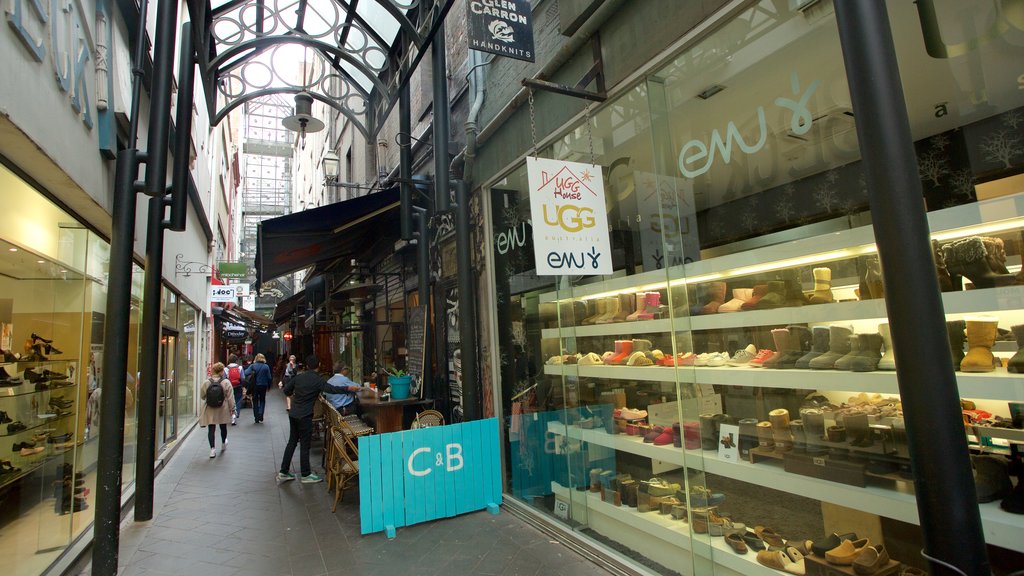 Royal Arcade showing shopping