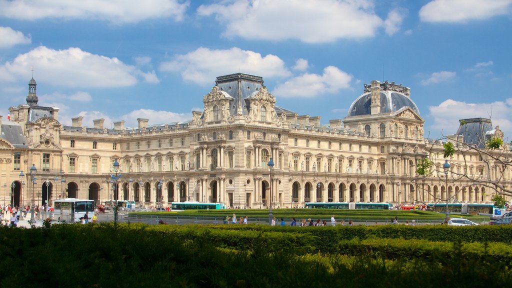 Jardines de las Tullerías que incluye arquitectura patrimonial, elementos patrimoniales y jardín