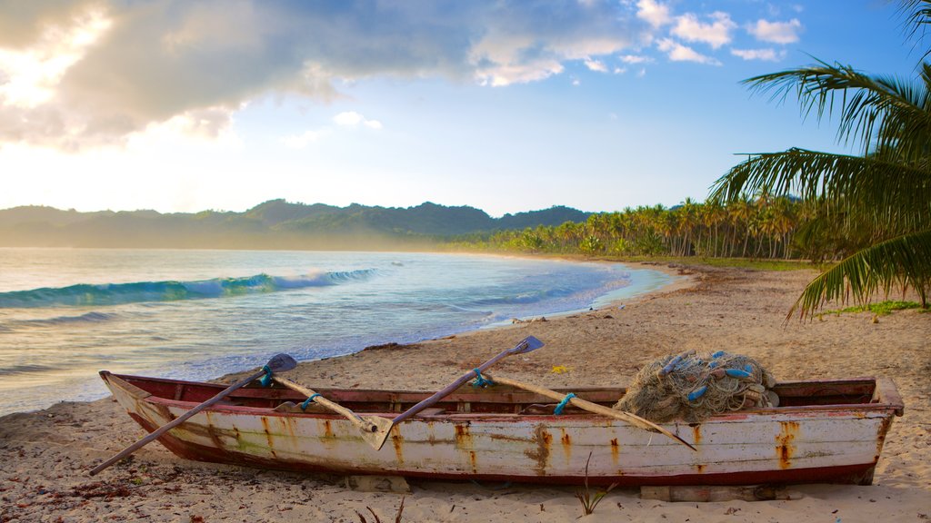 Playa Rincon som inkluderer sandstrand