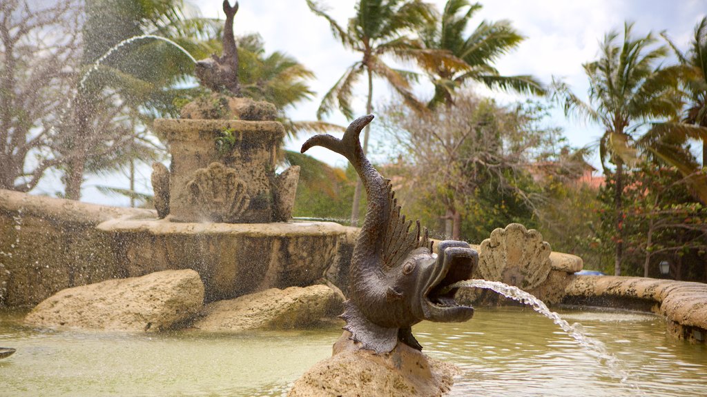 Altos de Chavon Village showing a fountain