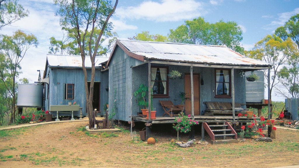 Atherton Tablelands bevat een huis en vredige uitzichten