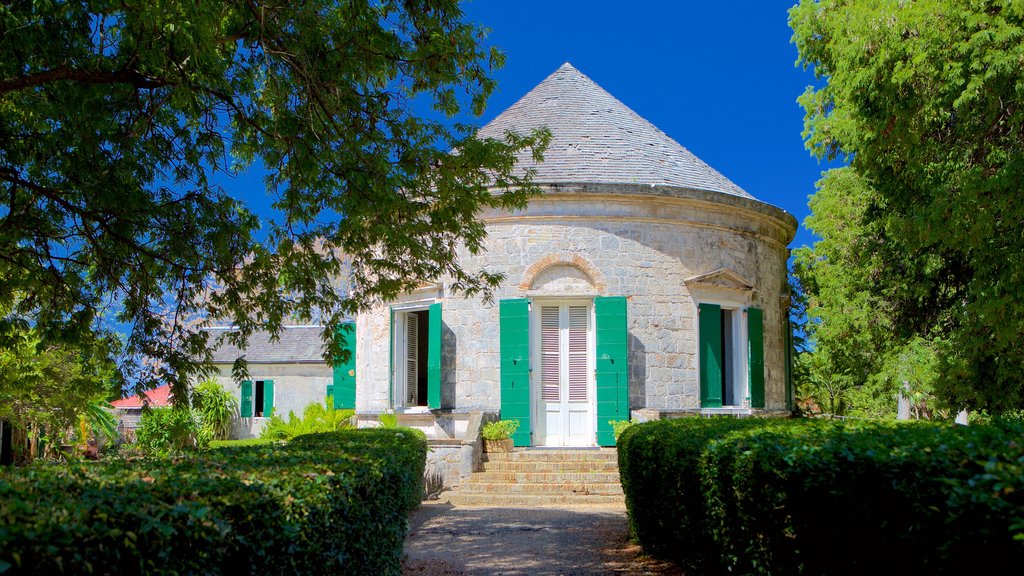 Whim Plantation Museum ofreciendo elementos del patrimonio