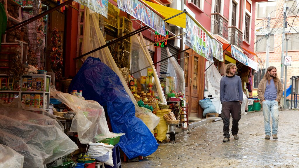 Mercado de las Brujas mostrando mercados