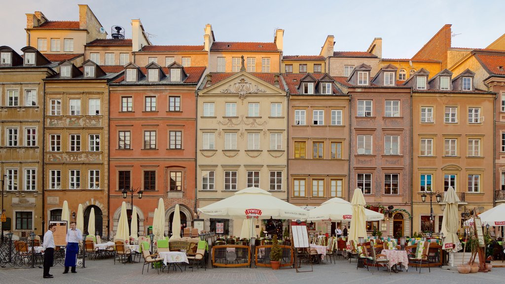 Old Town Market Place showing outdoor eating and heritage elements