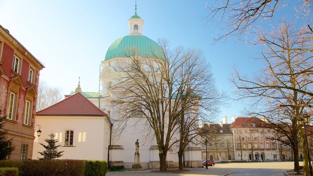 Warszawa som viser en kirke eller en katedral