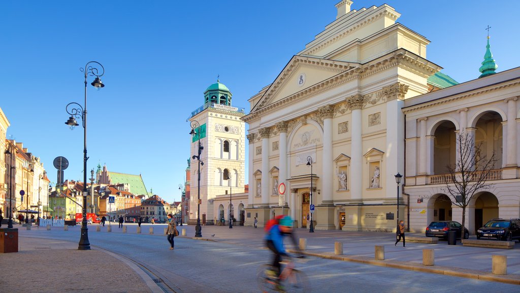 Skt. Annes Kirke og byder på kulturarvsgenstande og en kirke eller en katedral