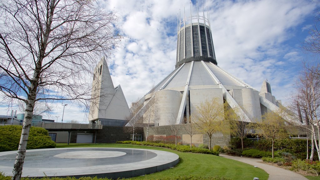 Liverpool Metropolitan Cathedral which includes modern architecture