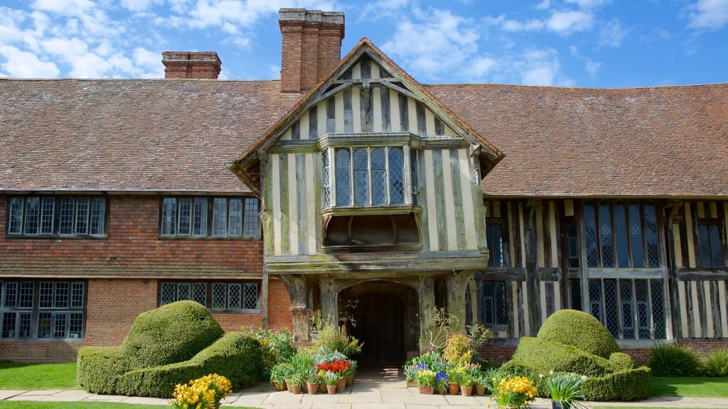 Great Dixter House and Gardens showing heritage elements