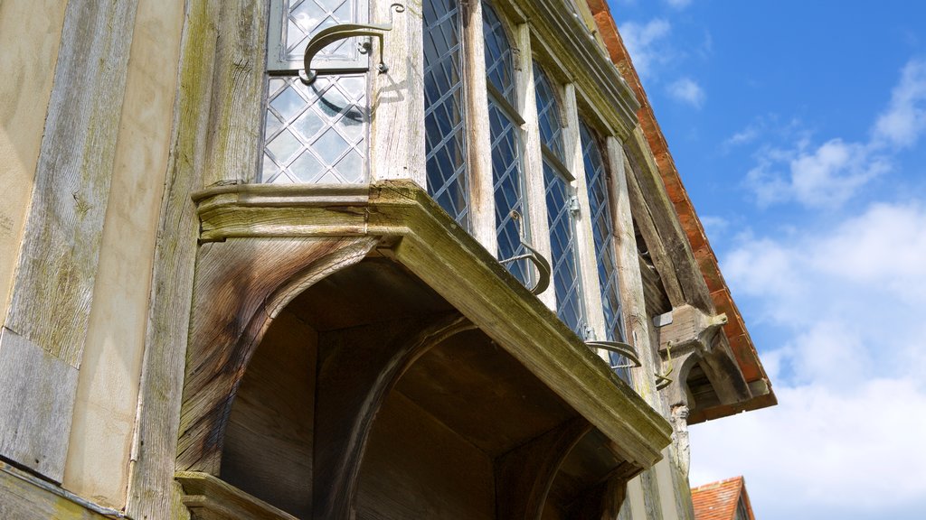 Great Dixter House and Gardens showing heritage elements