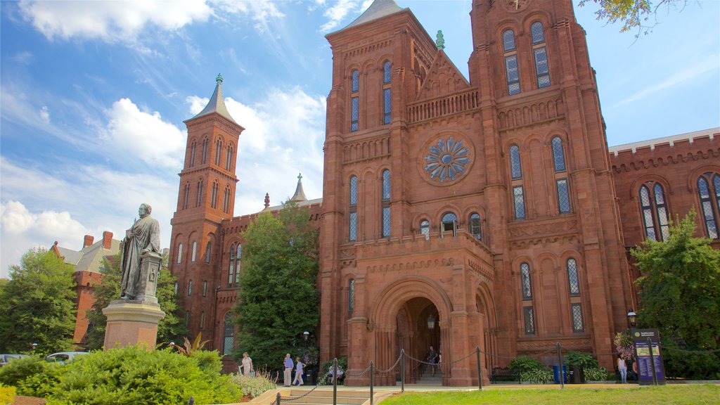 Castillo Smithsonian mostrando elementos patrimoniales y arquitectura patrimonial