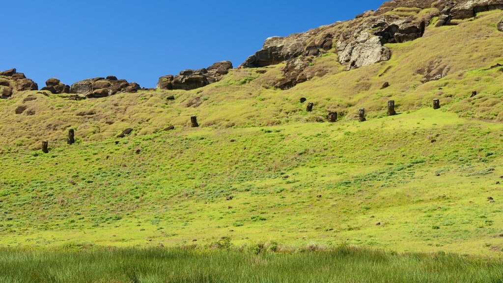 Rano Raraku which includes tranquil scenes