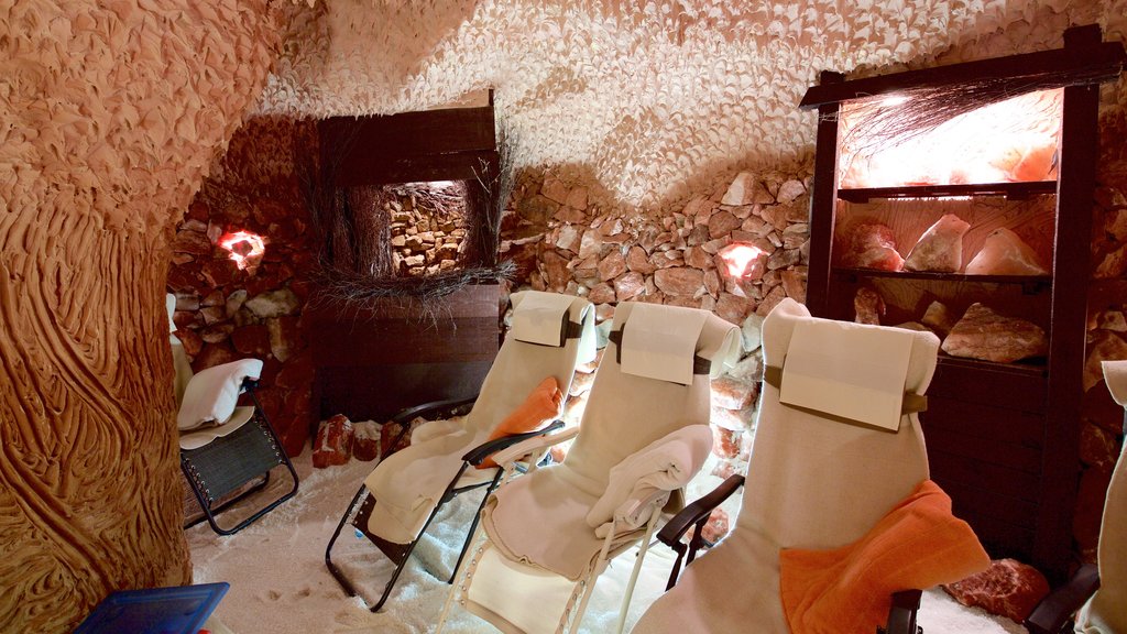 Elizabeth\'s Spa which includes caves