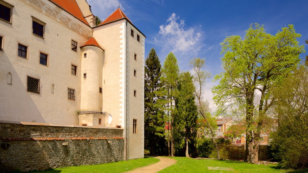 Telc which includes a garden