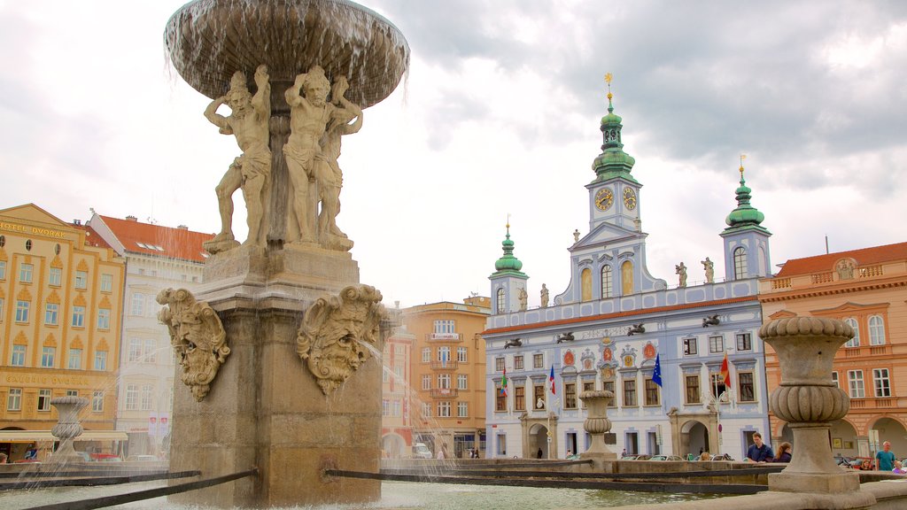 Ceske Budejovice caracterizando uma fonte e uma cidade