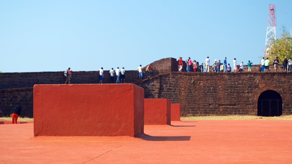 Candolim Beach - Fort Aguada showing a square or plaza