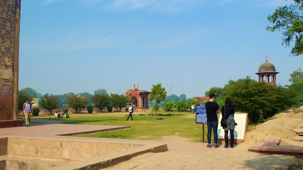 Chini ka Rauza featuring a garden and a square or plaza