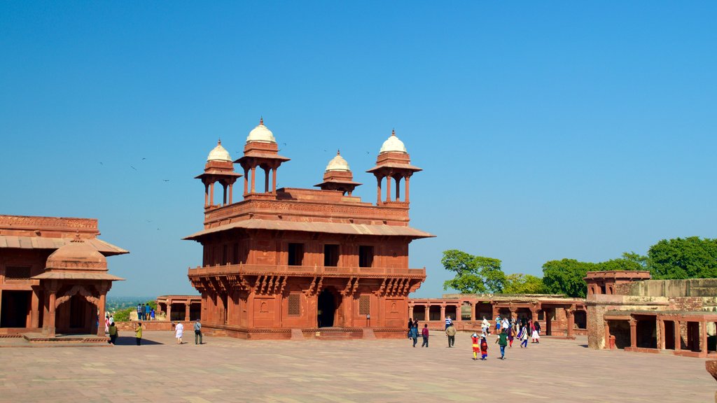 Fatehpur Sikri mostrando una plaza