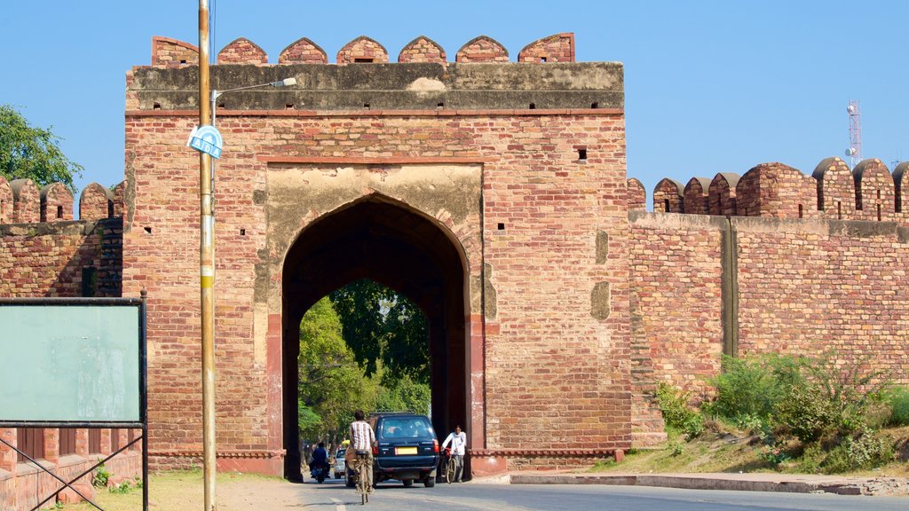 Fatehpur Sikri showing touring