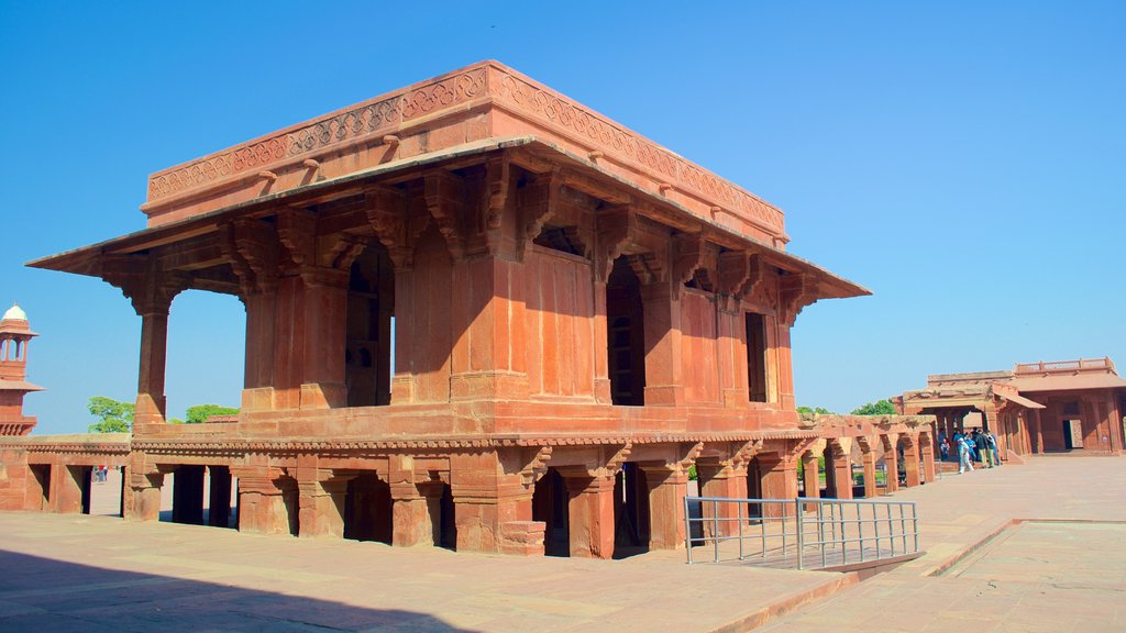 Fatehpur-Sikrî mettant en vedette un temple ou un lieu d’adoration