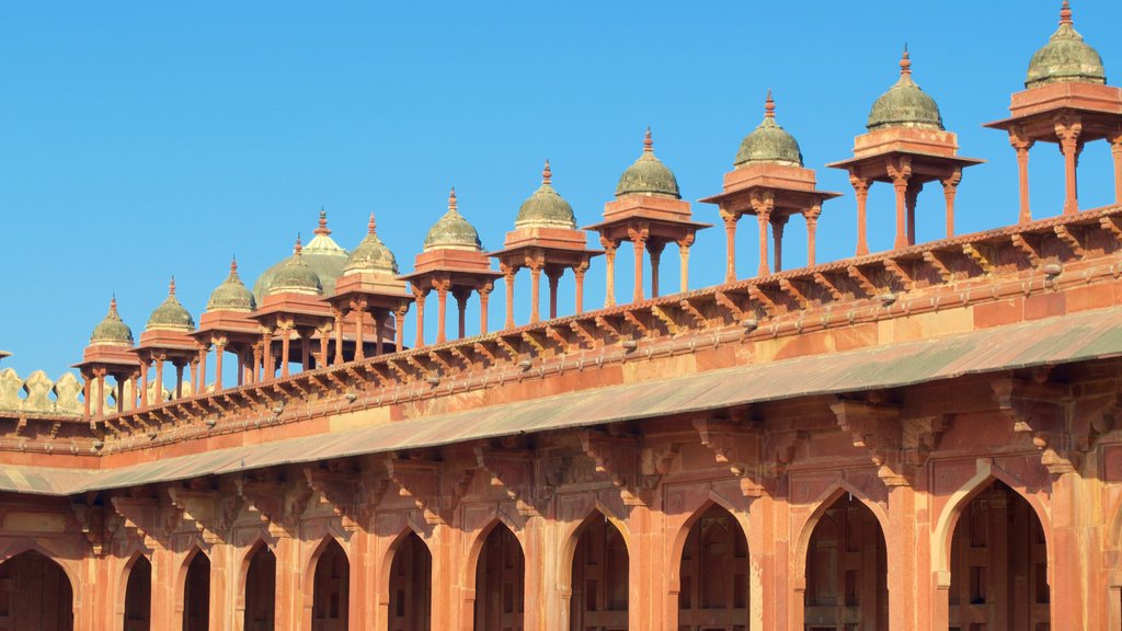 Fatehpur-Sikrî montrant un temple ou un lieu d’adoration