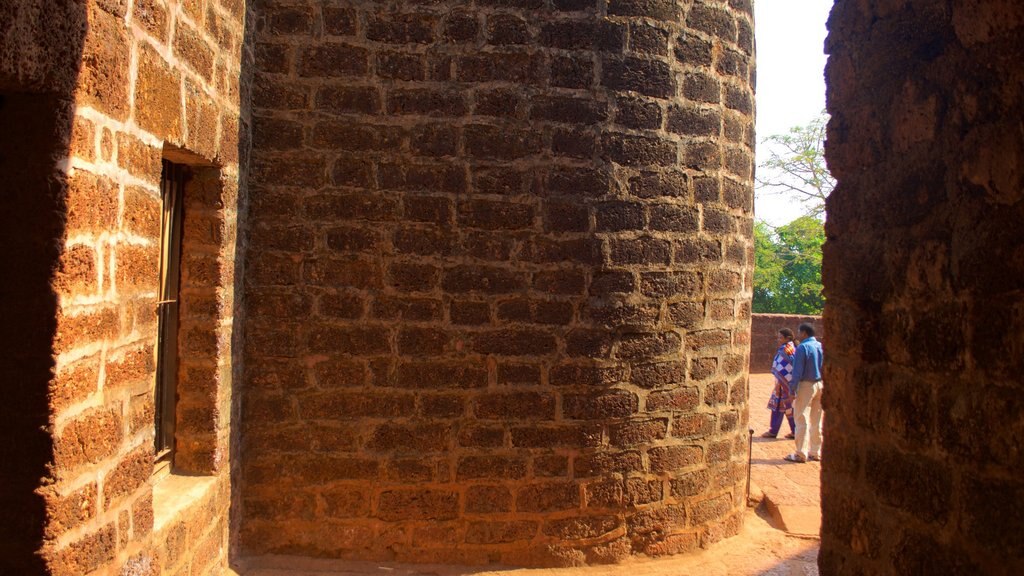 Pantai Candolim - Benteng Aguada